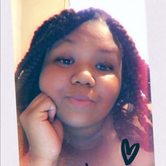 Meet your Posher, Kwanza - Picture 1 of 1